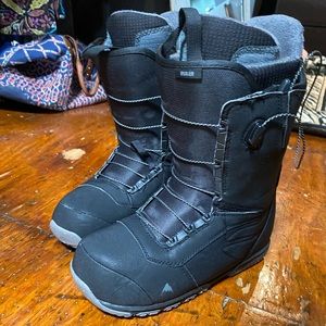 Burton Ruler snowboard boots size 10
